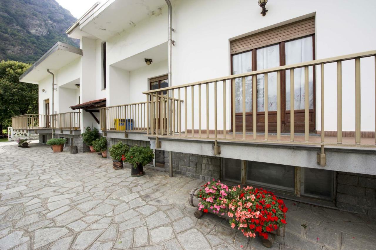 Mansarda Plein Soleil Villa Donnaz Luaran gambar